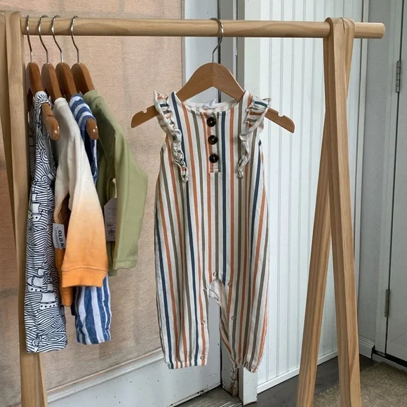 6-12 months Girl “Stripes & Graphics” Bundle - Picture 13 of 15